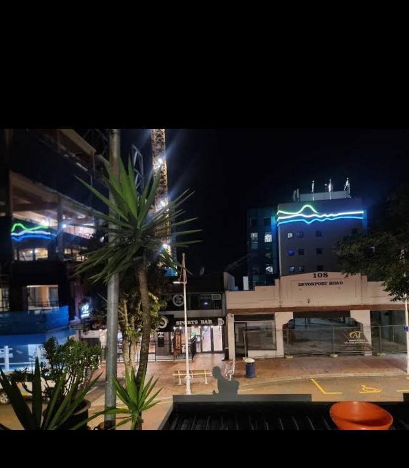 Loft 109 Backpackers Hostel تاورانجا المظهر الخارجي الصورة